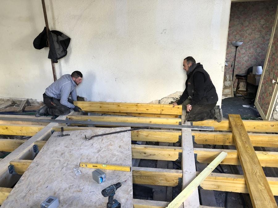 Traditionnelle solivage vieux tours